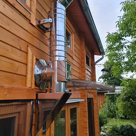 Kleines Blockbohlenhaus Als Ferienwohnung Oder Dauervermietung *