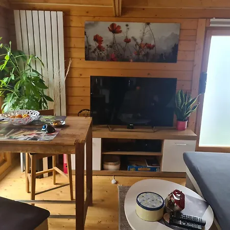 Kleines Blockbohlenhaus Als Ferienwohnung Oder Dauervermietung * Karwitz