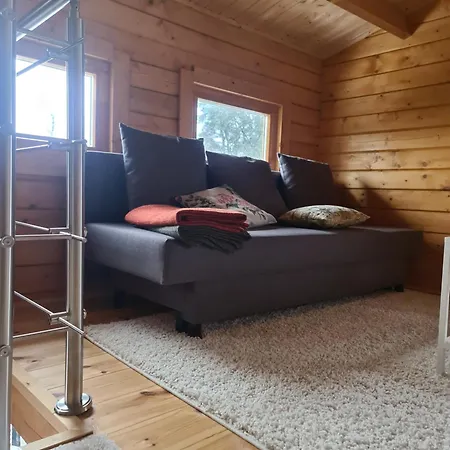 Apartment Kleines Blockbohlenhaus Als Ferienwohnung Oder Dauervermietung *