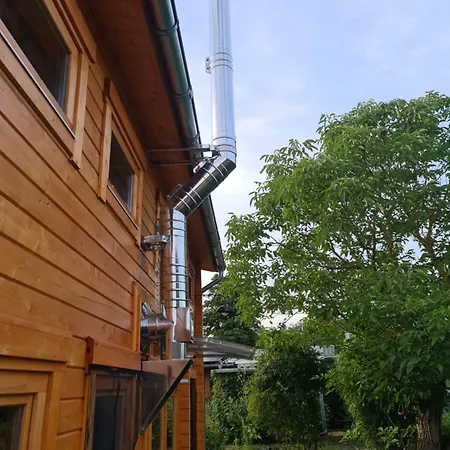 Apartment Kleines Blockbohlenhaus Als Ferienwohnung Oder Dauervermietung *