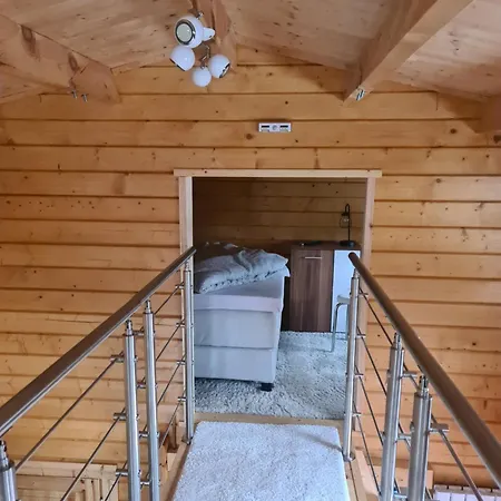 Apartment Kleines Blockbohlenhaus Als Ferienwohnung Oder Dauervermietung