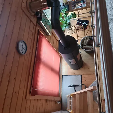 Kleines Blockbohlenhaus Als Ferienwohnung Oder Dauervermietung Apartment