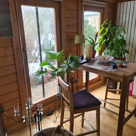 Kleines Blockbohlenhaus Als Ferienwohnung Oder Dauervermietung Apartment Karwitz
